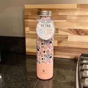 New. Manna water bottle. The retro.